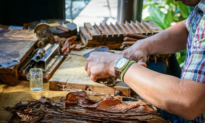 Cách phân biệt cigar cuốn tay và cigar cuốn máy - High Collection